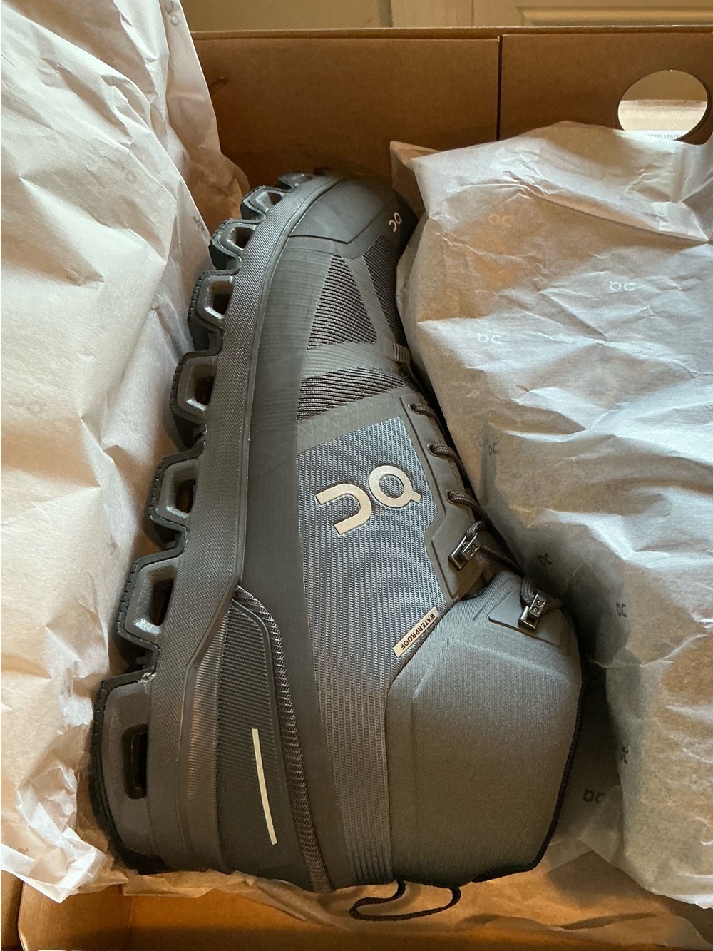 On Men's Grey  Waterproof Trail Boots